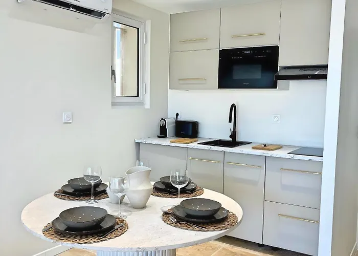 Les Famandiers * Saint-Raphael (Var)