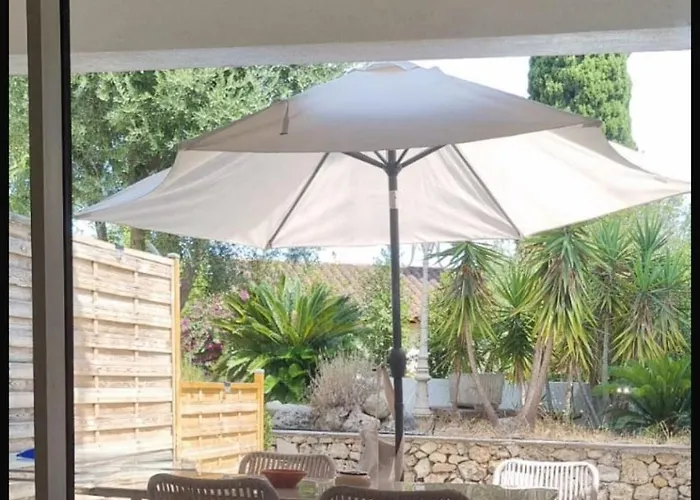 Les Famandiers * Saint-Raphael (Var)