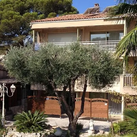 Les Famandiers Saint-Raphaël